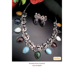 Mona Lisa Stone Necklace